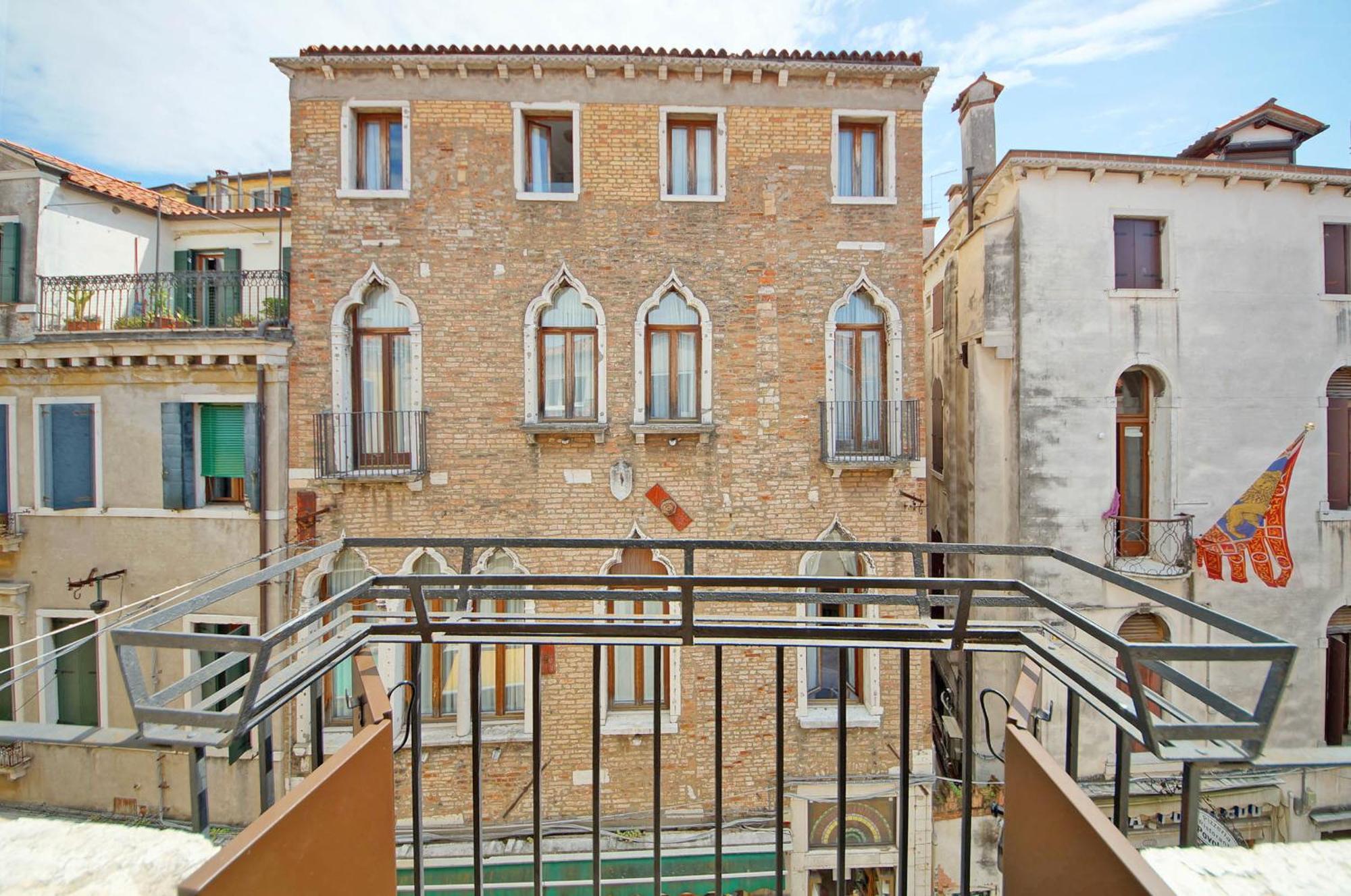 Apartment Ca' Ponte Degli Scalzi Wi-fi Fiber Venice
